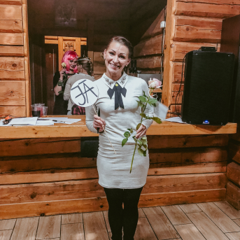 LĪGO iesvētības "Vai būsi mans tandēms?" 2018 - Kā jau ierasts, rudens sezonā lielais Līgo pulks pulcējās, lai iesvētītu jaunos biedrus un kļūtu par vairākiem pilntiesīgiem biedriem bagātāki. Tā kā dzīvojam "Pūt, vējiņi!" zīmē, tad arī mēs, gluži kā Baibiņa un Uldis, meklējām savus tandēmus iesvētību tēmā "Vai būsi mans tandēms?".
Šoreiz ar fotoaparātu bija notikusi maza ķibele, tāpēc piedāvājam apskatīt dejotāju pašu sabildētās foto reportāžas.