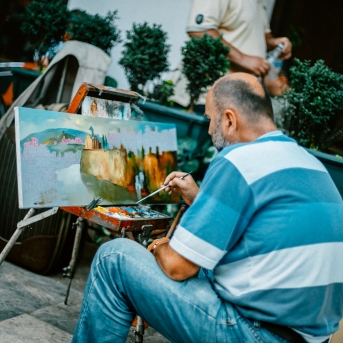 Gruzijas impresijas - Borjomi ik uz stūra, sirdssilti cilvēki, gardi ēdieni un elpu aizraujoši dabas skati - tāda bija mūsu Gruzija. Mīļa, mazliet neizprotama, bet viennozīmīgi neaizmirstama! TDA Līgo jūnija beigās devās piedzīvojumā, no kura mājās atveda 1. vietu Vispasaules tautu deju olimpiādē "New life 2017", aiz sevis atstājot vairāk nekā 1 200 dalībniekus no 10 Pasaules valstīm! Foto: Artūrs Vanags