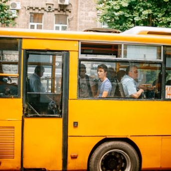 Gruzijas impresijas - Borjomi ik uz stūra, sirdssilti cilvēki, gardi ēdieni un elpu aizraujoši dabas skati - tāda bija mūsu Gruzija. Mīļa, mazliet neizprotama, bet viennozīmīgi neaizmirstama! TDA Līgo jūnija beigās devās piedzīvojumā, no kura mājās atveda 1. vietu Vispasaules tautu deju olimpiādē "New life 2017", aiz sevis atstājot vairāk nekā 1 200 dalībniekus no 10 Pasaules valstīm! Foto: Artūrs Vanags