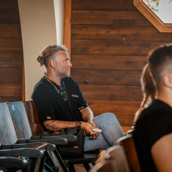 Gruzijas impresijas - Borjomi ik uz stūra, sirdssilti cilvēki, gardi ēdieni un elpu aizraujoši dabas skati - tāda bija mūsu Gruzija. Mīļa, mazliet neizprotama, bet viennozīmīgi neaizmirstama! TDA Līgo jūnija beigās devās piedzīvojumā, no kura mājās atveda 1. vietu Vispasaules tautu deju olimpiādē "New life 2017", aiz sevis atstājot vairāk nekā 1 200 dalībniekus no 10 Pasaules valstīm! Foto: Artūrs Vanags