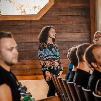 Gruzijas impresijas - Borjomi ik uz stūra, sirdssilti cilvēki, gardi ēdieni un elpu aizraujoši dabas skati - tāda bija mūsu Gruzija. Mīļa, mazliet neizprotama, bet viennozīmīgi neaizmirstama! TDA Līgo jūnija beigās devās piedzīvojumā, no kura mājās atveda 1. vietu Vispasaules tautu deju olimpiādē "New life 2017", aiz sevis atstājot vairāk nekā 1 200 dalībniekus no 10 Pasaules valstīm! Foto: Artūrs Vanags