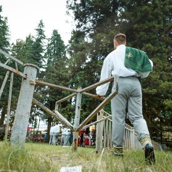 Gruzijas impresijas - Borjomi ik uz stūra, sirdssilti cilvēki, gardi ēdieni un elpu aizraujoši dabas skati - tāda bija mūsu Gruzija. Mīļa, mazliet neizprotama, bet viennozīmīgi neaizmirstama! TDA Līgo jūnija beigās devās piedzīvojumā, no kura mājās atveda 1. vietu Vispasaules tautu deju olimpiādē "New life 2017", aiz sevis atstājot vairāk nekā 1 200 dalībniekus no 10 Pasaules valstīm! Foto: Artūrs Vanags