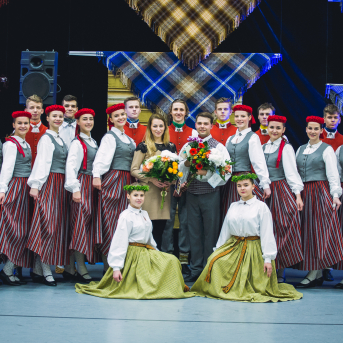 Līgo Jampadrača VIII deju svētkos - Pagājušajā nedēļas nogalē priecējām skatītājus gadskārtējos Jampadrača deju svētkos Limbažos. Paldies par kopā būšanas prieku! Foto: Mārcis Benužs, Klāvs Jurēvičs, Artūrs Vanags