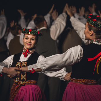 Līgo Jampadrača VIII deju svētkos - Pagājušajā nedēļas nogalē priecējām skatītājus gadskārtējos Jampadrača deju svētkos Limbažos. Paldies par kopā būšanas prieku! Foto: Mārcis Benužs, Klāvs Jurēvičs, Artūrs Vanags