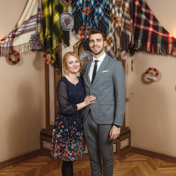 Līgo Ziemas Balle 2017 - Decembra beigās visi "Līgo" sastāvi sanāca kopā, lai kopīgi ieskandinātu Ziemas balli un svinētu dzīvi! 
Satikšanās prieks, skanīgas dziesmas un elpu aizraujošas dejas.