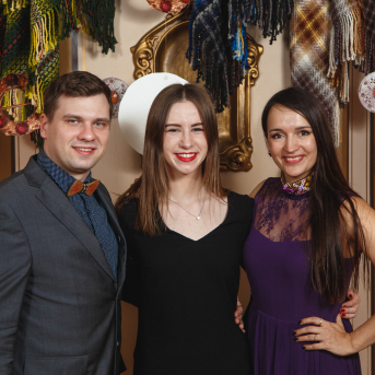 Līgo Ziemas Balle 2017 - Decembra beigās visi "Līgo" sastāvi sanāca kopā, lai kopīgi ieskandinātu Ziemas balli un svinētu dzīvi! 
Satikšanās prieks, skanīgas dziesmas un elpu aizraujošas dejas.