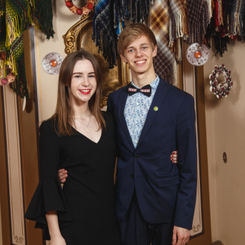 Līgo Ziemas Balle 2017 - Decembra beigās visi "Līgo" sastāvi sanāca kopā, lai kopīgi ieskandinātu Ziemas balli un svinētu dzīvi! 
Satikšanās prieks, skanīgas dziesmas un elpu aizraujošas dejas.