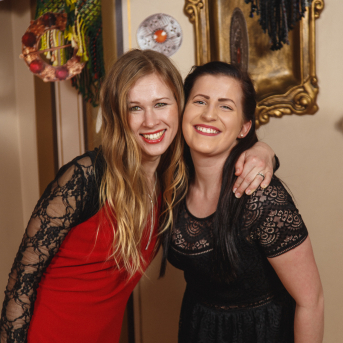 Līgo Ziemas Balle 2017 - Decembra beigās visi "Līgo" sastāvi sanāca kopā, lai kopīgi ieskandinātu Ziemas balli un svinētu dzīvi! 
Satikšanās prieks, skanīgas dziesmas un elpu aizraujošas dejas.