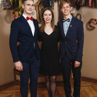 Līgo Ziemas Balle 2017 - Decembra beigās visi "Līgo" sastāvi sanāca kopā, lai kopīgi ieskandinātu Ziemas balli un svinētu dzīvi! 
Satikšanās prieks, skanīgas dziesmas un elpu aizraujošas dejas.