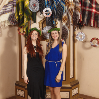 Līgo Ziemas Balle 2017 - Decembra beigās visi "Līgo" sastāvi sanāca kopā, lai kopīgi ieskandinātu Ziemas balli un svinētu dzīvi! 
Satikšanās prieks, skanīgas dziesmas un elpu aizraujošas dejas.