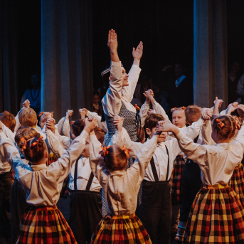 Līgo bērnu un jauniešu studijas jubilejas koncerts "No saknītes es izaugu" - 