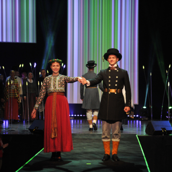 Tautas tērpu skate - 