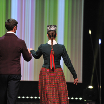 Tautas tērpu skate - 