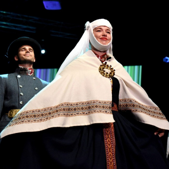 Tautas tērpu skate - 