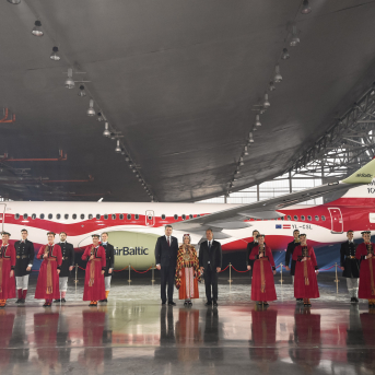Atklājot AirBaltic #LV100 lidmašīnu - 