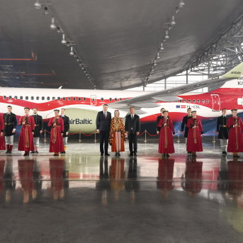 Atklājot AirBaltic #LV100 lidmašīnu - 