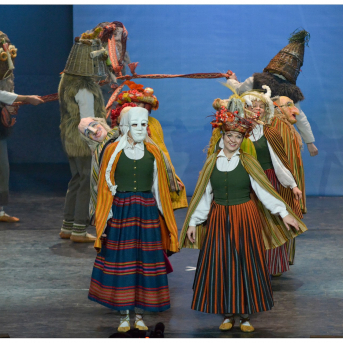 Deju lielkoncerts SAULES SPĒKS - Kad zemi klāja balta sniega sega un gaiss viļņojās pirmssvētku sajūtās, arī mēs priecējām skatītājus deju lielkoncertā "Saules spēks". #TDALīgo