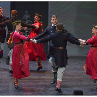 Deju lielkoncerts SAULES SPĒKS - Kad zemi klāja balta sniega sega un gaiss viļņojās pirmssvētku sajūtās, arī mēs priecējām skatītājus deju lielkoncertā "Saules spēks". #TDALīgo