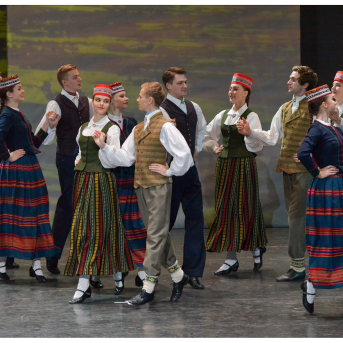 Deju lielkoncerts SAULES SPĒKS - Kad zemi klāja balta sniega sega un gaiss viļņojās pirmssvētku sajūtās, arī mēs priecējām skatītājus deju lielkoncertā "Saules spēks". #TDALīgo