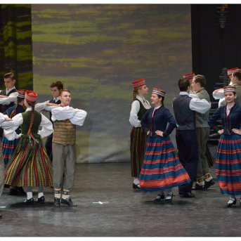 Deju lielkoncerts SAULES SPĒKS - Kad zemi klāja balta sniega sega un gaiss viļņojās pirmssvētku sajūtās, arī mēs priecējām skatītājus deju lielkoncertā "Saules spēks". #TDALīgo