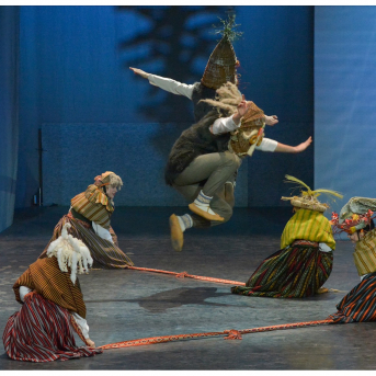 Deju lielkoncerts SAULES SPĒKS - Kad zemi klāja balta sniega sega un gaiss viļņojās pirmssvētku sajūtās, arī mēs priecējām skatītājus deju lielkoncertā "Saules spēks". #TDALīgo