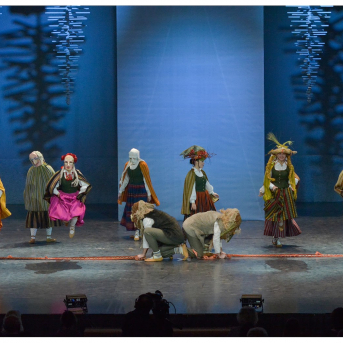 Deju lielkoncerts SAULES SPĒKS - Kad zemi klāja balta sniega sega un gaiss viļņojās pirmssvētku sajūtās, arī mēs priecējām skatītājus deju lielkoncertā "Saules spēks". #TDALīgo