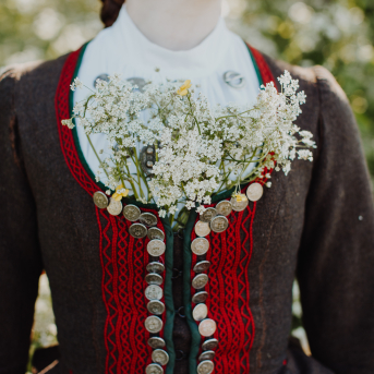 SPĒKS, KAS MŪSOS ZIED - 