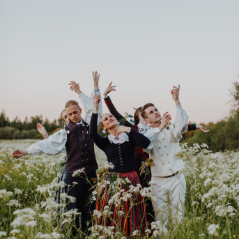 SPĒKS, KAS MŪSOS ZIED - 