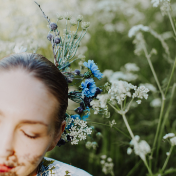 SPĒKS, KAS MŪSOS ZIED - 