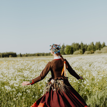 SPĒKS, KAS MŪSOS ZIED - 