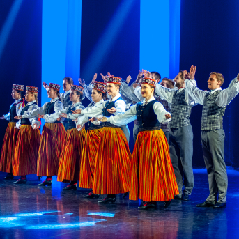 Deju koncerts "Ziemas danči" - Atkal satikšanās ziemas baltumā. ❄️
Aizvadot “Ziemas dančus”, kopā būšanas priekā nosvinējām TDA Diždancis 45. jubilejas sezonu.