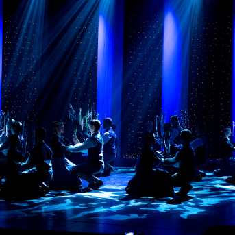 Deju koncerts "Ziemas danči" - Atkal satikšanās ziemas baltumā. ❄️
Aizvadot “Ziemas dančus”, kopā būšanas priekā nosvinējām TDA Diždancis 45. jubilejas sezonu.