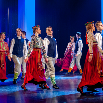 Deju koncerts "Ziemas danči" - Atkal satikšanās ziemas baltumā. ❄️
Aizvadot “Ziemas dančus”, kopā būšanas priekā nosvinējām TDA Diždancis 45. jubilejas sezonu.