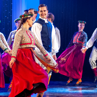 Deju koncerts "Ziemas danči" - Atkal satikšanās ziemas baltumā. ❄️
Aizvadot “Ziemas dančus”, kopā būšanas priekā nosvinējām TDA Diždancis 45. jubilejas sezonu.