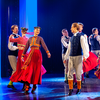 Deju koncerts "Ziemas danči" - Atkal satikšanās ziemas baltumā. ❄️
Aizvadot “Ziemas dančus”, kopā būšanas priekā nosvinējām TDA Diždancis 45. jubilejas sezonu.