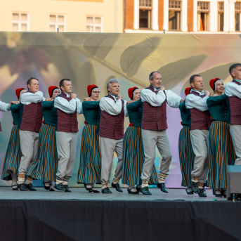 RKTMC “Mazā ģilde” deju kolektīvu lielkoncerts “Vidusvasaras dzīvestības” - 