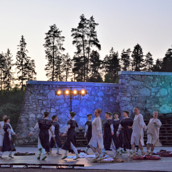 "Vilkaču mantiniece" Valkā - 