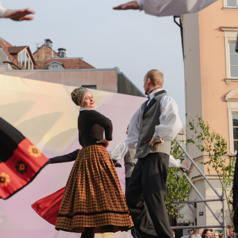 RKTMC “Mazā ģilde” deju kolektīvu lielkoncerts “Vidusvasaras dzīvestības” - 