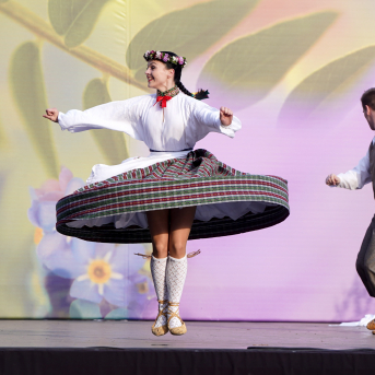 RKTMC “Mazā ģilde” deju kolektīvu lielkoncerts “Vidusvasaras dzīvestības” - 