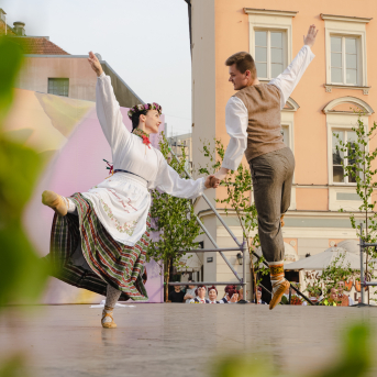 RKTMC “Mazā ģilde” deju kolektīvu lielkoncerts “Vidusvasaras dzīvestības” - 