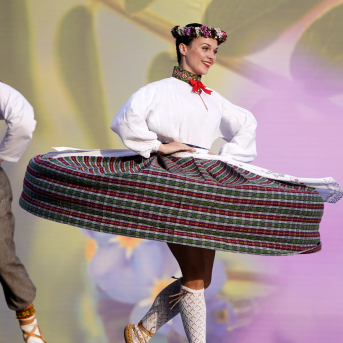 RKTMC “Mazā ģilde” deju kolektīvu lielkoncerts “Vidusvasaras dzīvestības” - 