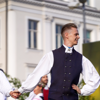 RKTMC “Mazā ģilde” deju kolektīvu lielkoncerts “Vidusvasaras dzīvestības” - 