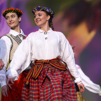 RKTMC “Mazā ģilde” deju kolektīvu lielkoncerts “Vidusvasaras dzīvestības” - 