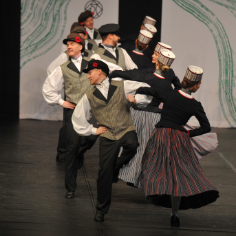 XXVII VISPĀRĒJO LATVIEŠU DZIESMU UN XVII DEJU SVĒTKU DEJU KOLEKTĪVU FINĀLA KONKURSS - 