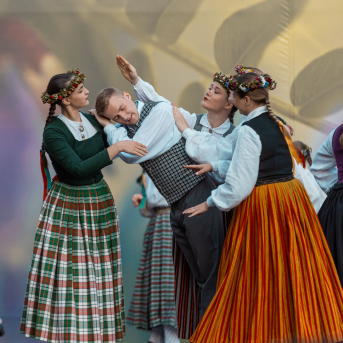 RKTMC “Mazā ģilde” deju kolektīvu lielkoncerts “Vidusvasaras dzīvestības” - 