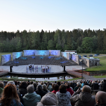 "Vilkaču mantiniece" Valkā - 