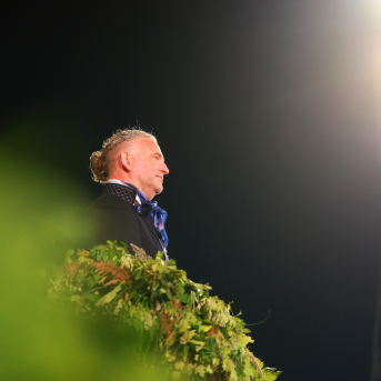 Deju lieluzvedums "Mūžīgais dzinējs" - Baltas ietrīsas mūsu sirdis no visa tā skaistuma, kas piedzīvots. Mums kopā, svinot latvietību, izdevies radīt neaizmirstamus Svētkus. Jo svētki esam mēs paši un cilvēki mums apkārt. Foto: Artūrs Vanags un Ilmārs Znotiņš, Jānis Pipars un Jānis Romanovskis (Latvijas Nacionālā kultūras centra arhīvs)