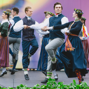 RKTMC “Mazā ģilde” visu paaudžu deju kolektīvu lielkoncerts “Vidusvasaras dzīvestības” - 