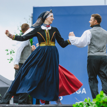 RKTMC “Mazā ģilde” visu paaudžu deju kolektīvu lielkoncerts “Vidusvasaras dzīvestības” - 