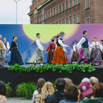 RKTMC “Mazā ģilde” visu paaudžu deju kolektīvu lielkoncerts “Vidusvasaras dzīvestības” - 